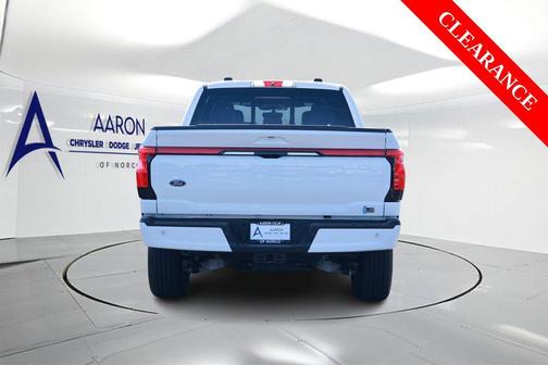 Oxford White 2023 Ford F-150 Lightning LARIAT