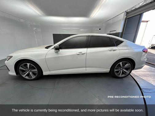 2023 Acura TLX Advance