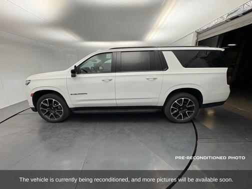 2024 Chevrolet Suburban RST