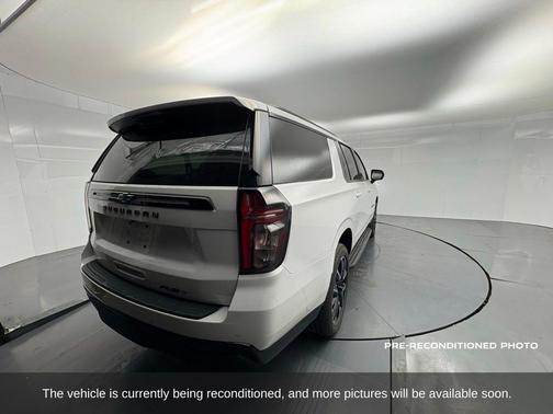 2024 Chevrolet Suburban RST