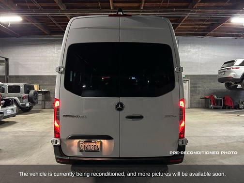 2024 Mercedes-Benz Sprinter 2500 Cargo 170 WB