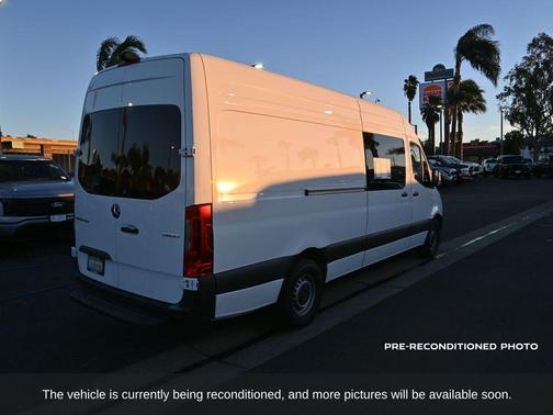 2024 Mercedes-Benz Sprinter 2500 Cargo 170 WB