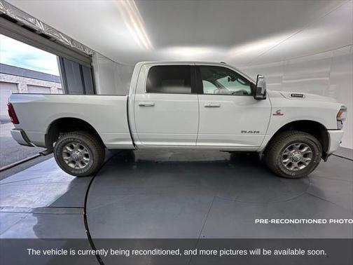 2024 RAM 2500 Laramie Crew Cab 4x4 6'4' Box