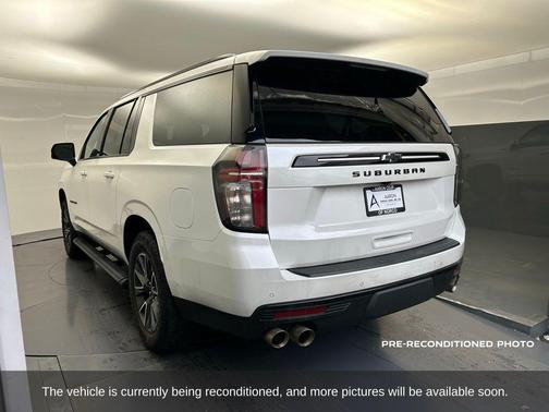 2023 Chevrolet Suburban 4WD Z71