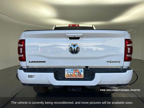 2024 RAM 2500 Laramie Crew Cab 4x4 6'4' Box