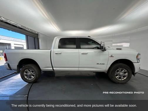 2024 RAM 2500 Laramie Crew Cab 4x4 6'4' Box