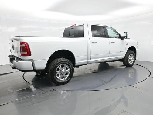 2024 RAM 2500 Laramie Crew Cab 4x4 6'4' Box