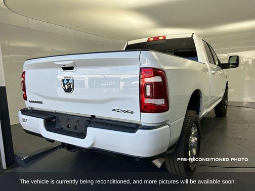 2024 RAM 2500 Laramie Crew Cab 4x4 6'4' Box