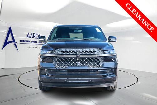 Infinite Black Metallic Clearcoat 2025 Lincoln Navigator Black Label