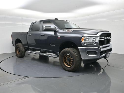 2020 RAM 2500 Big Horn Crew Cab 4X4 6'4' Box