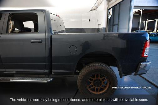 2020 RAM 2500 Big Horn Crew Cab 4X4 6'4' Box