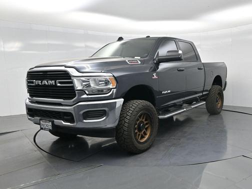 2020 RAM 2500 Big Horn Crew Cab 4X4 6'4' Box