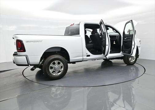 2025 RAM 2500 Big Horn Crew Cab 4x4 6'4' Box