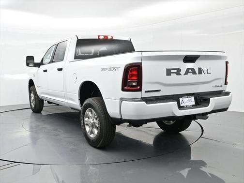 2025 RAM 2500 Big Horn Crew Cab 4x4 6'4' Box