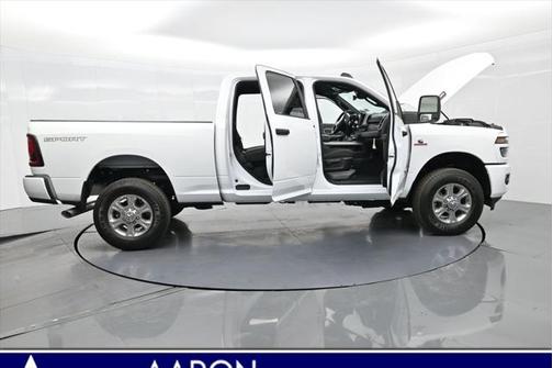 2025 RAM 2500 Big Horn Crew Cab 4x4 6'4' Box