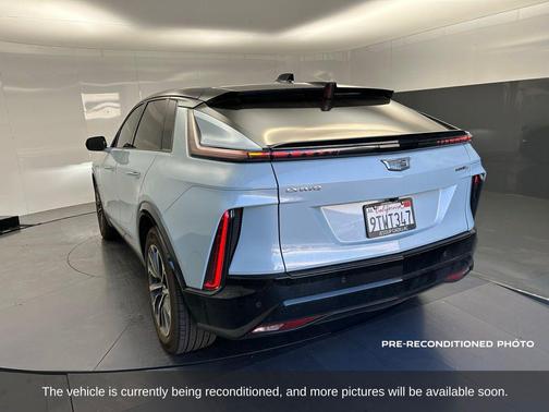 2025 Cadillac LYRIQ Sport
