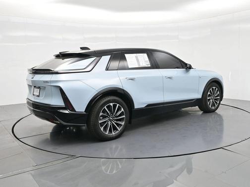 2025 Cadillac LYRIQ Sport