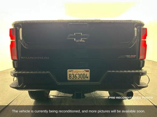 2025 Chevrolet Silverado 2500 4WD Crew Cab Standard Bed ZR2