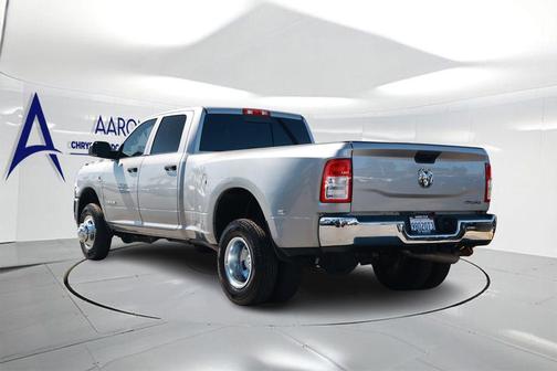 Billet Silver Metallic Clearcoat 2022 RAM 3500 Tradesman Crew Cab 4x4 8' Box