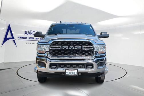Billet Silver Metallic Clearcoat 2022 RAM 3500 Tradesman Crew Cab 4x4 8' Box