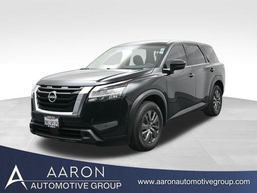 2022 Nissan Pathfinder S 4WD