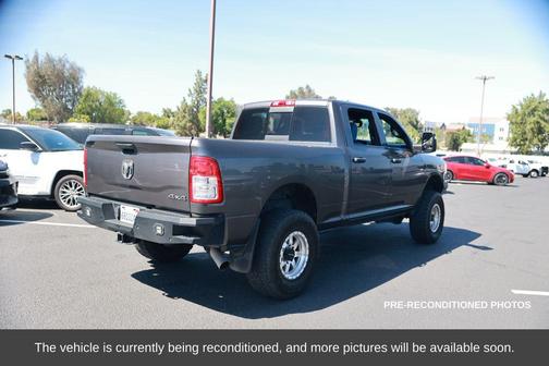 2023 RAM 2500 Tradesman Crew Cab 4x4 6'4' Box