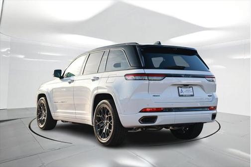 2025 Jeep Grand Cherokee 4xe Summit Reserve