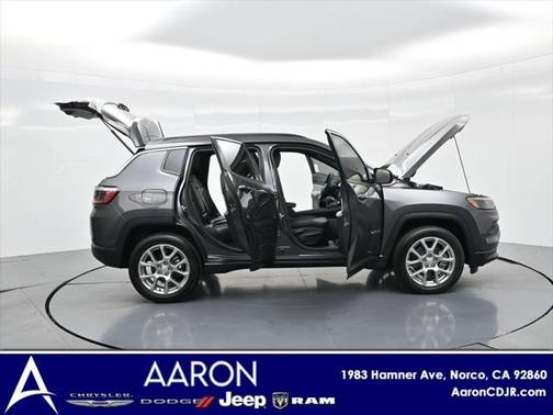 2024 Jeep Compass Latitude Lux