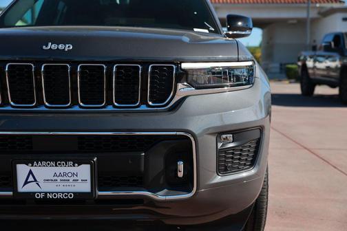 2025 Jeep Grand Cherokee Overland