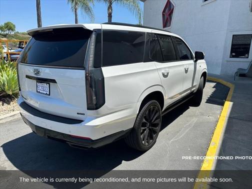2025 Cadillac Escalade Sport Platinum