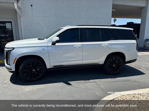 2025 Cadillac Escalade Sport Platinum