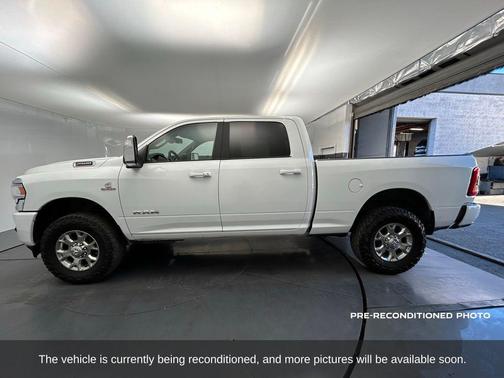 2024 RAM 2500 Laramie Crew Cab 4x4 6'4' Box