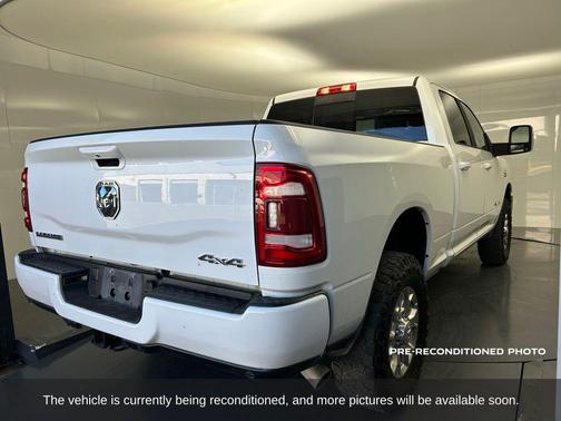 2024 RAM 2500 Laramie Crew Cab 4x4 6'4' Box