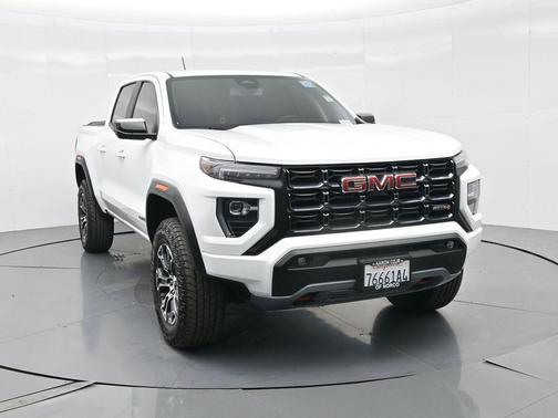 2024 GMC Canyon AT4