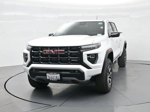 2024 GMC Canyon AT4