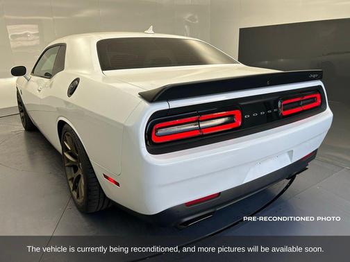 2016 Dodge Challenger SRT Hellcat