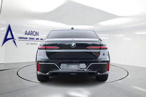 Black Sapphire Metallic 2023 BMW 740 i