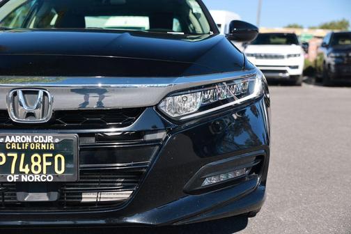 Crystal Black Pearl 2018 Honda Accord EX