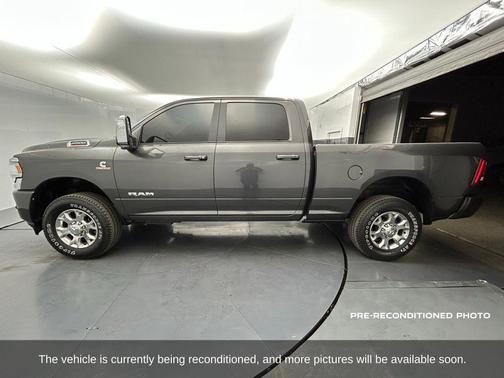 2024 RAM 2500 Laramie Crew Cab 4x4 6'4' Box