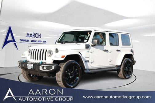 Bright White Clearcoat 2022 Jeep Wrangler Unlimited 4xe Sahara