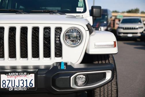 Bright White Clearcoat 2022 Jeep Wrangler Unlimited 4xe Sahara