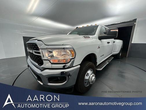 2024 RAM 3500 Big Horn Crew Cab 4x4 8' Box