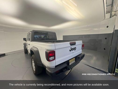 2023 Jeep Gladiator Sport S
