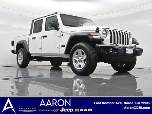 2023 Jeep Gladiator Sport S