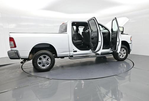 2023 RAM 2500 Big Horn Crew Cab 4x4 6'4' Box