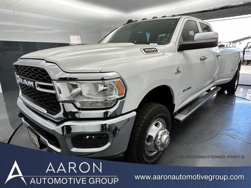 2022 RAM 3500 Tradesman Crew Cab 4x4 8' Box