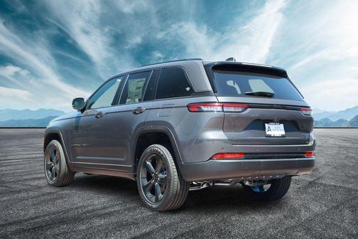 2024 Jeep Grand Cherokee Altitude
