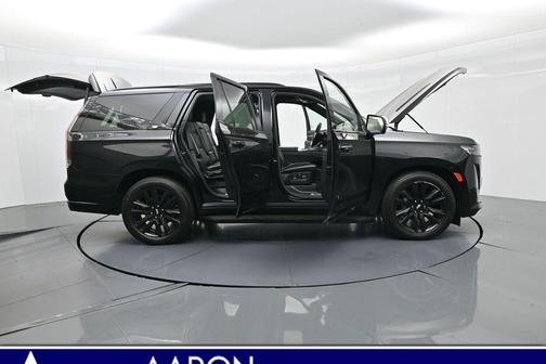 2024 Cadillac Escalade Sport