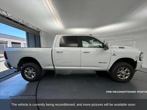 2024 RAM 2500 Laramie Crew Cab 4x4 6'4' Box
