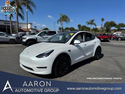 Pearl White Multi-Coat 2022 Tesla Model Y Performance Dual Motor All-Wheel Drive